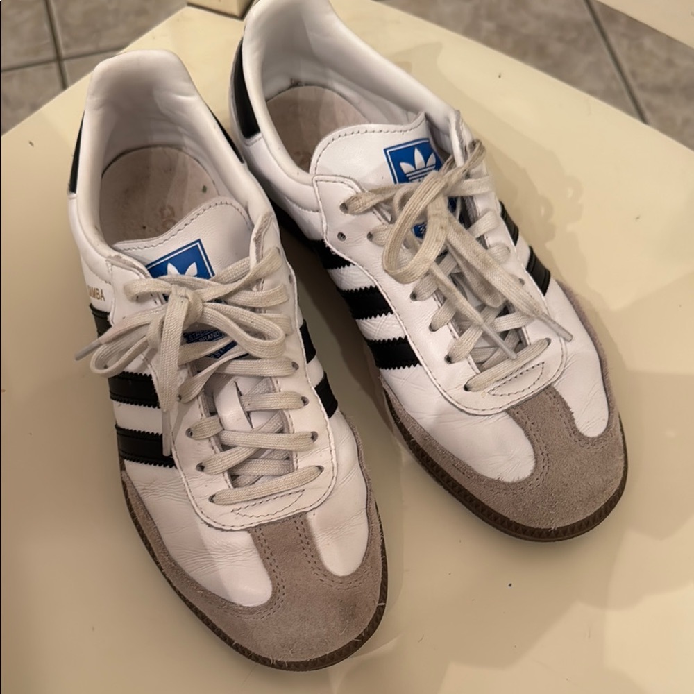 Adidas Sambas